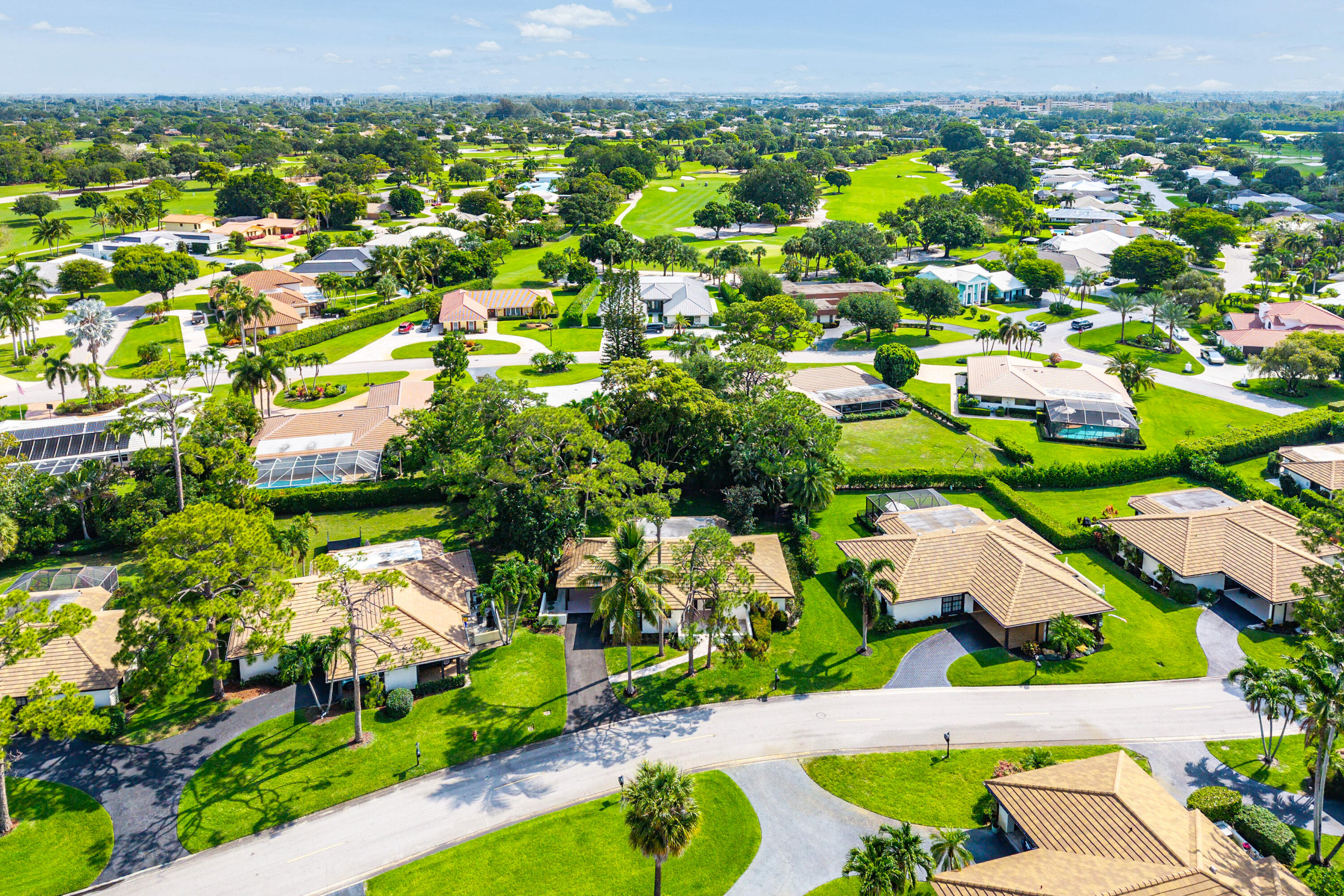 PINE VILLAS 10 - Residential