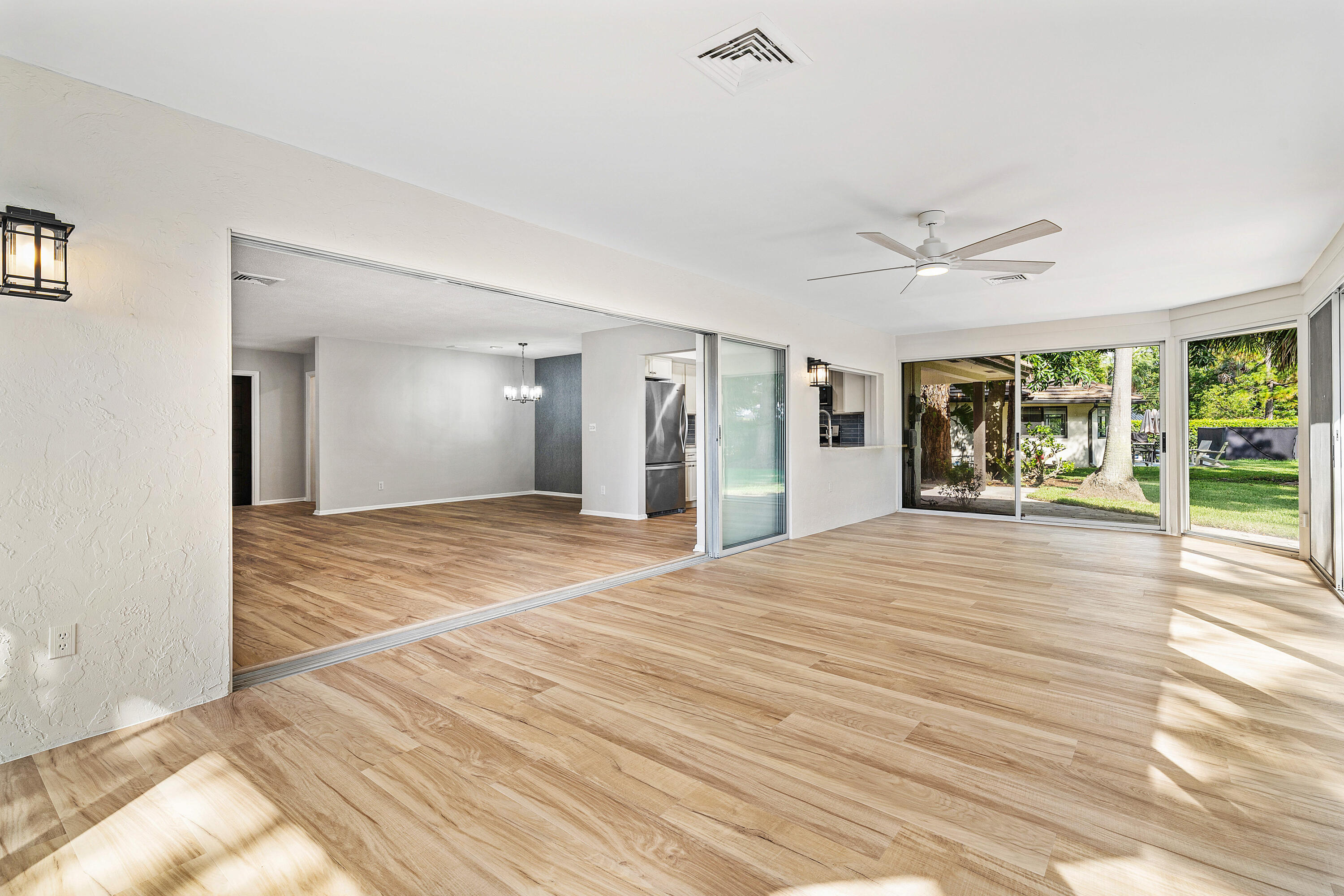 PINE VILLAS 10 - Residential