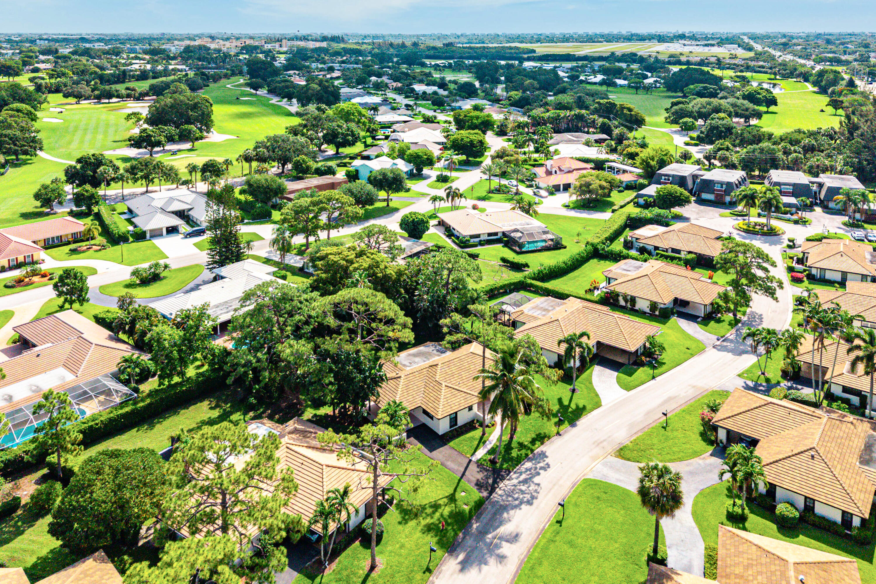 PINE VILLAS 10 - Residential