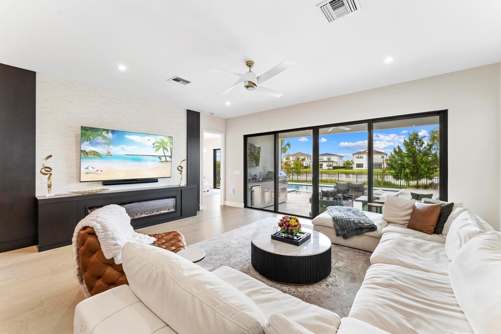 12490 Solana Bay Circle