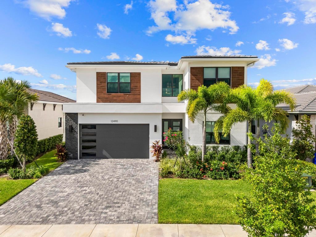 Photo of 12490 Solana Bay Circle, Palm Beach Gardens, FL 33412 (MLS # R11147189)