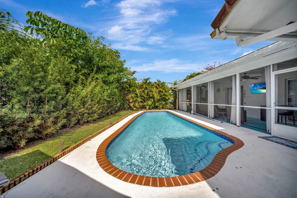 Photo of 1448 NW 112th Way, Coral Springs, FL 33071 (MLS # F10551407)