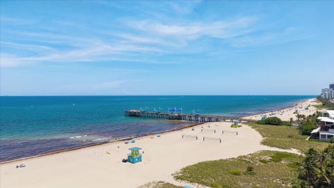 Tiny photo for 925 NE 25th Avenue, Pompano Beach, FL 33062 (MLS # B26047891)