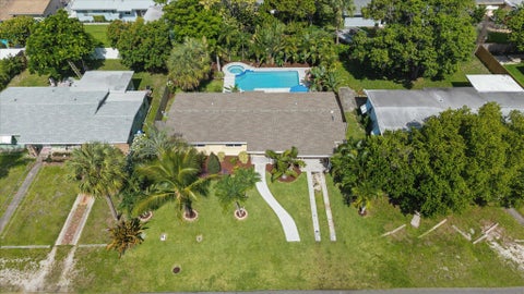 Tiny photo for 925 NE 25th Avenue, Pompano Beach, FL 33062 (MLS # B26047891)