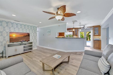 Tiny photo for 925 NE 25th Avenue, Pompano Beach, FL 33062 (MLS # B26047891)