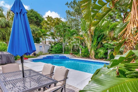 Tiny photo for 925 NE 25th Avenue, Pompano Beach, FL 33062 (MLS # B26047891)