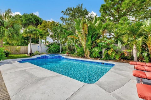 Tiny photo for 925 NE 25th Avenue, Pompano Beach, FL 33062 (MLS # B26047891)
