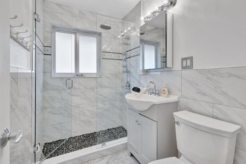 Tiny photo for 925 NE 25th Avenue, Pompano Beach, FL 33062 (MLS # B26047891)