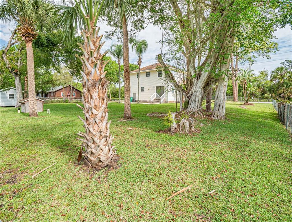 LAKEWOOD PARK UNIT 8 - Residential