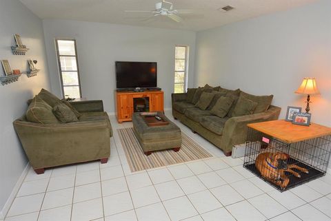 A home in Port Saint Lucie