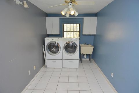 A home in Port Saint Lucie
