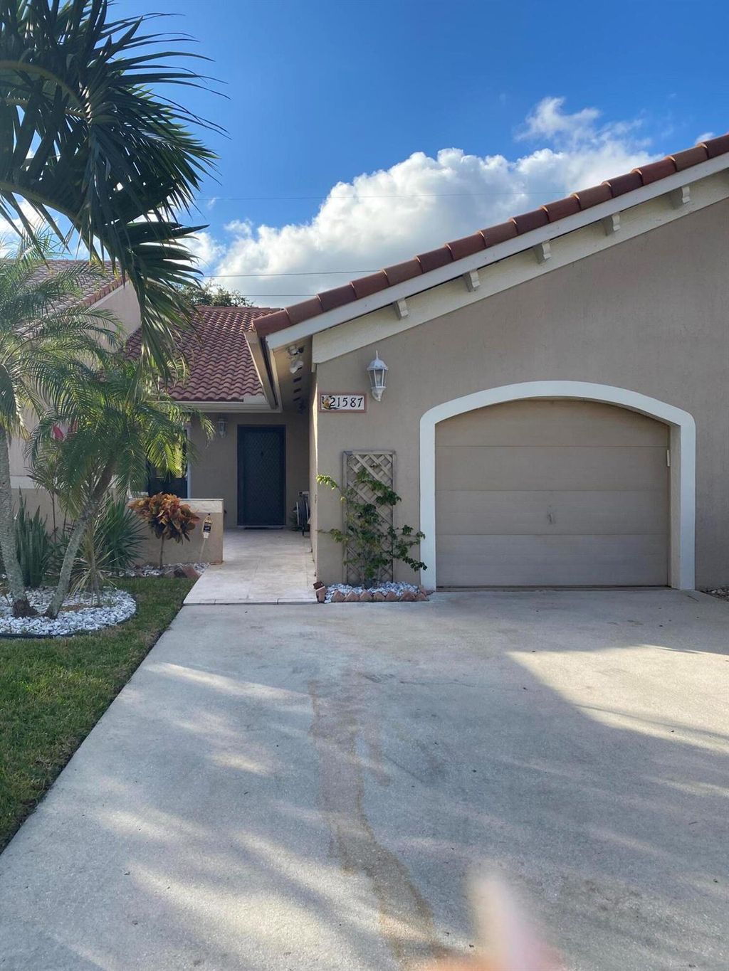 Photo of 21587 Altamira Avenue, Boca Raton, FL 33433 (MLS # R11034264)
