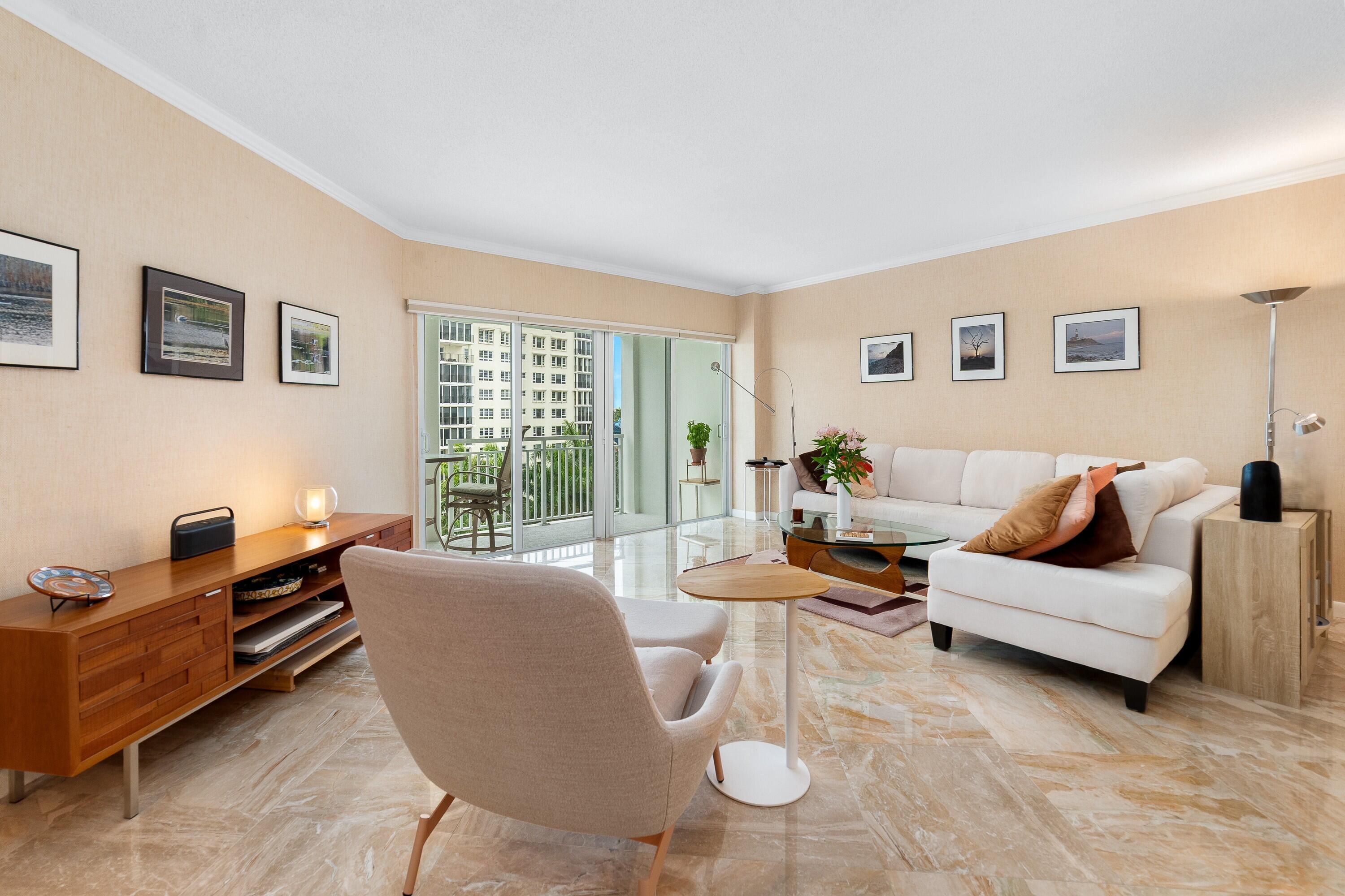 View photos, virtual tours, details... 1000 Lowry Street 6H