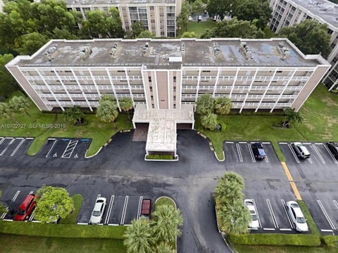 Tiny photo for 1075 Riverside Drive #303, Coral Springs, FL 33071 (MLS # B26060308)