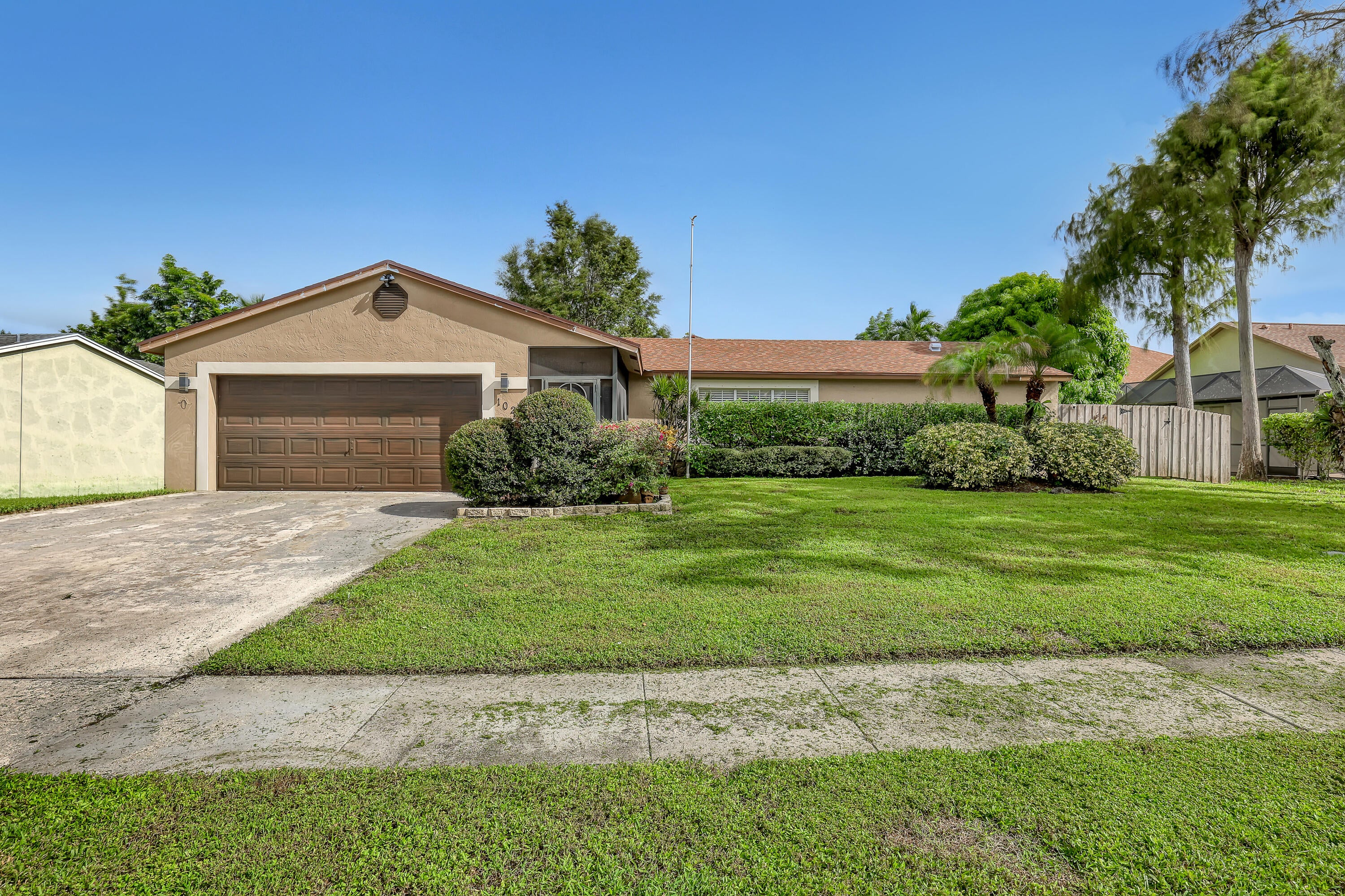 102 SAND PINE Way