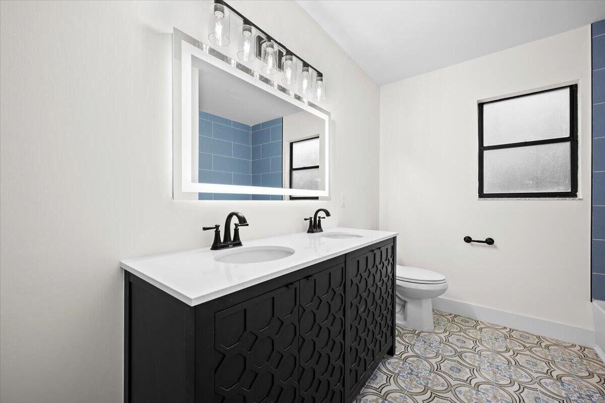 Palm Beach Country Estate - Residential