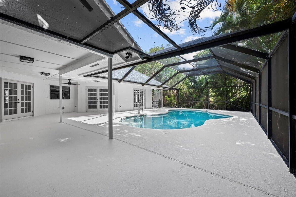 Palm Beach Country Estate - Residential