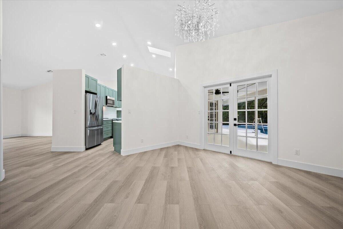 Palm Beach Country Estate - Residential