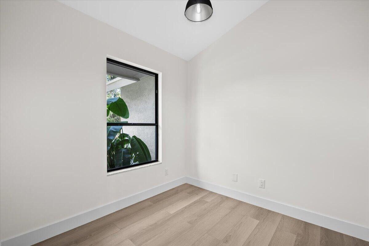 Palm Beach Country Estate - Residential