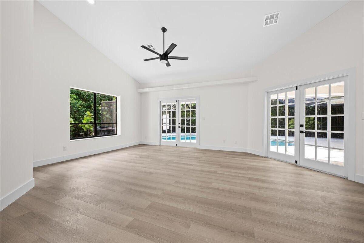 Palm Beach Country Estate - Residential