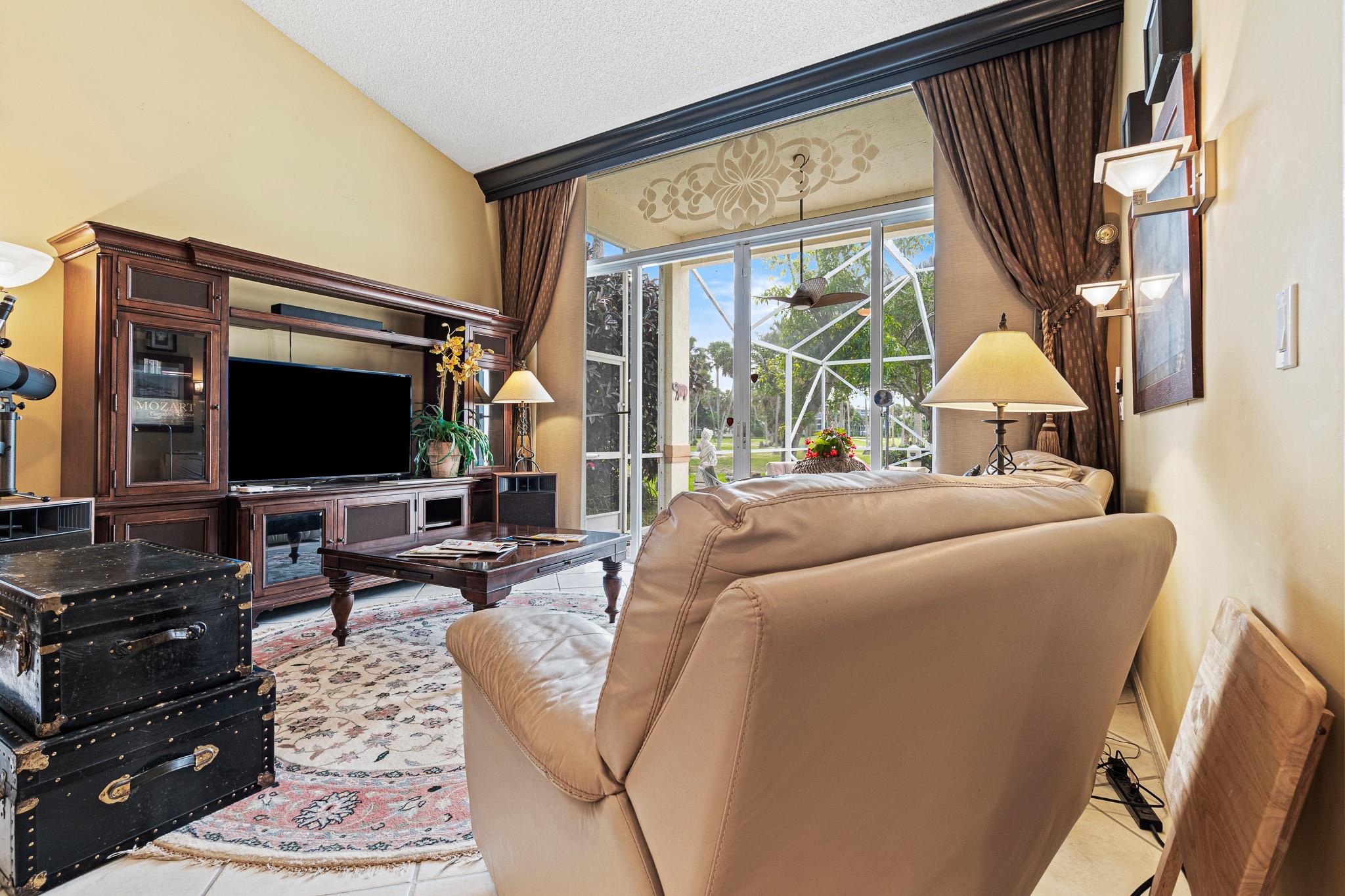 FAIRVIEW POINTE - Residential