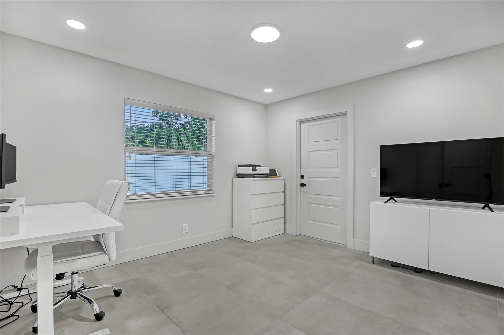 Lantana Amd - Residential Lease