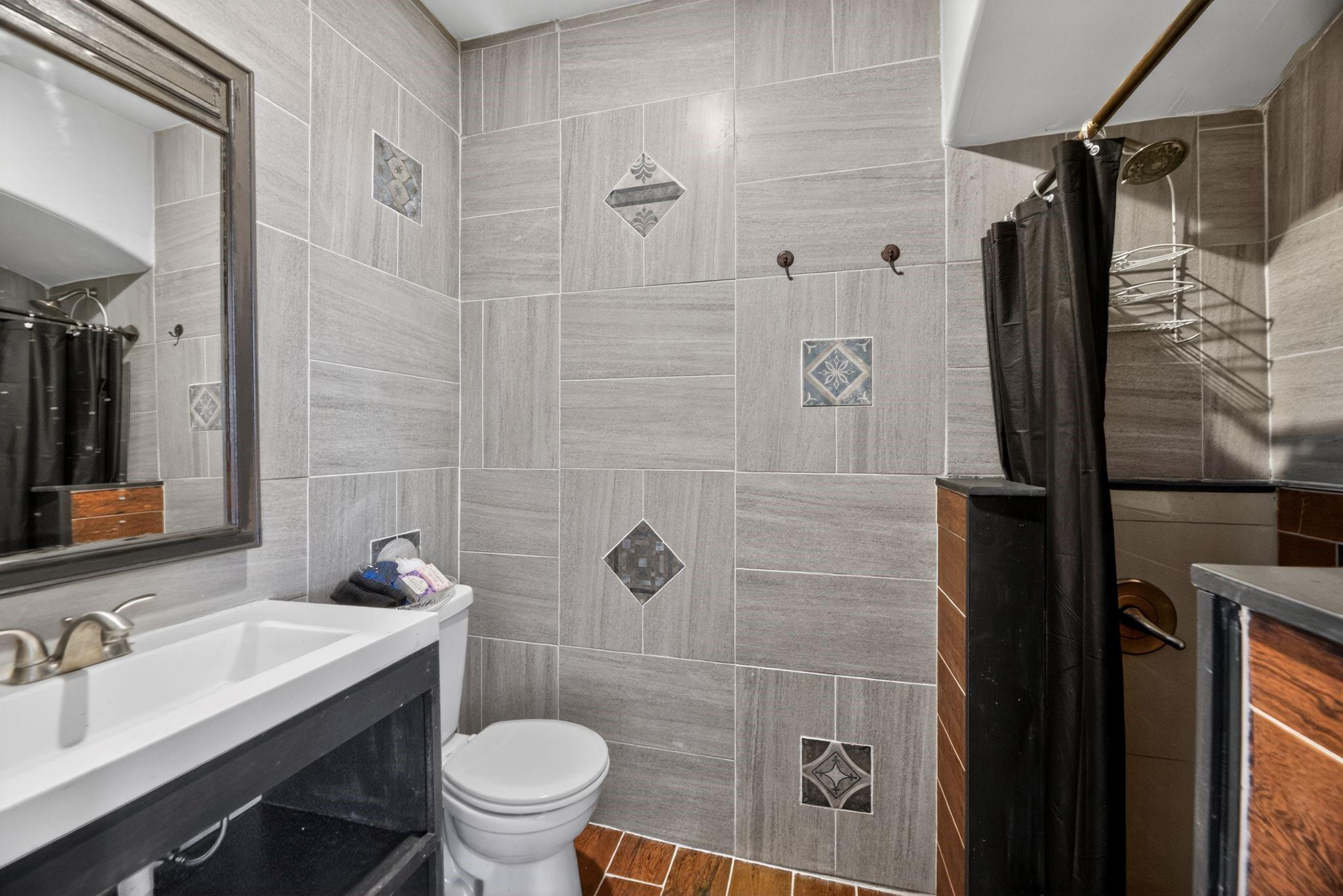 HOLLYWOOD SOUTH SIDE ADD - Residential