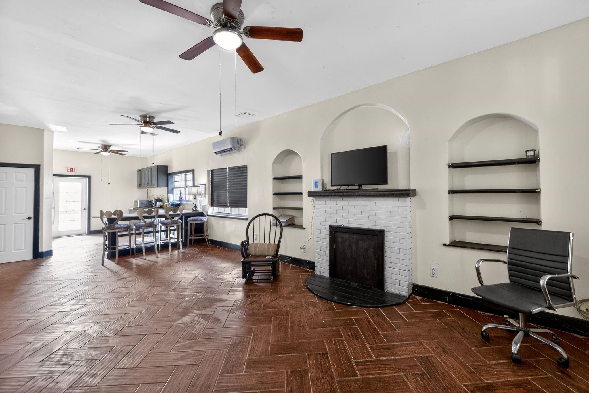 HOLLYWOOD SOUTH SIDE ADD - Residential