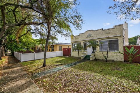 1934 Washington Street Hollywood FL 33020