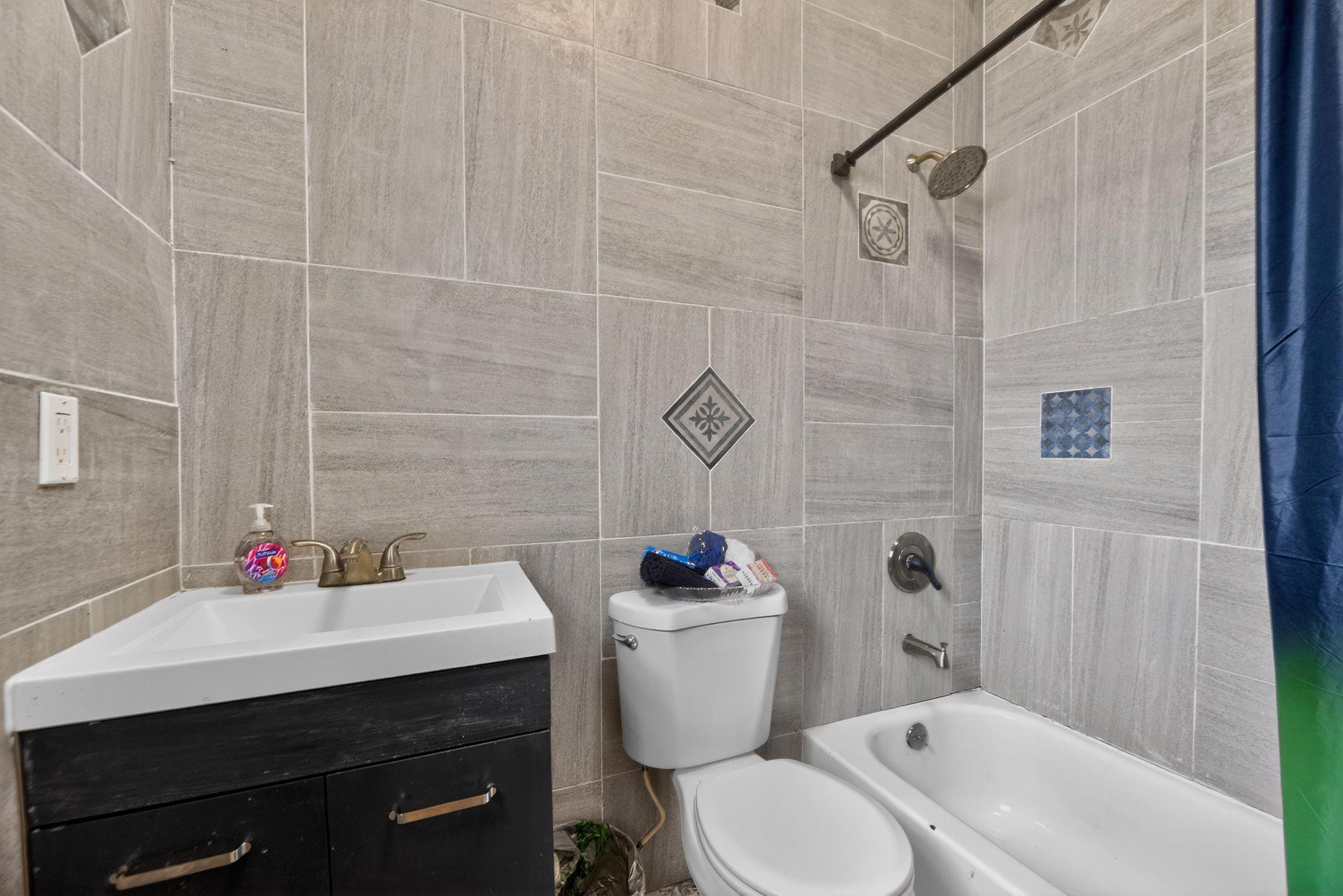 HOLLYWOOD SOUTH SIDE ADD - Residential