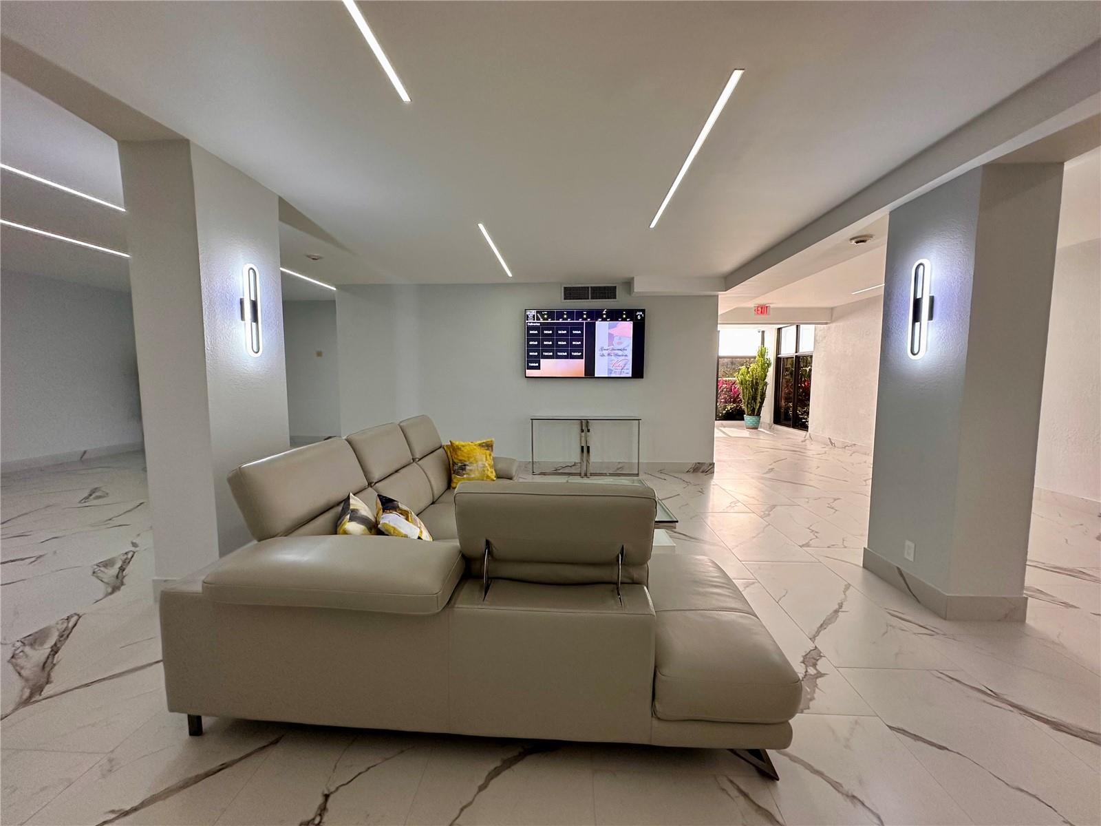 LA MER ESTATES WEST CONDO - Residential