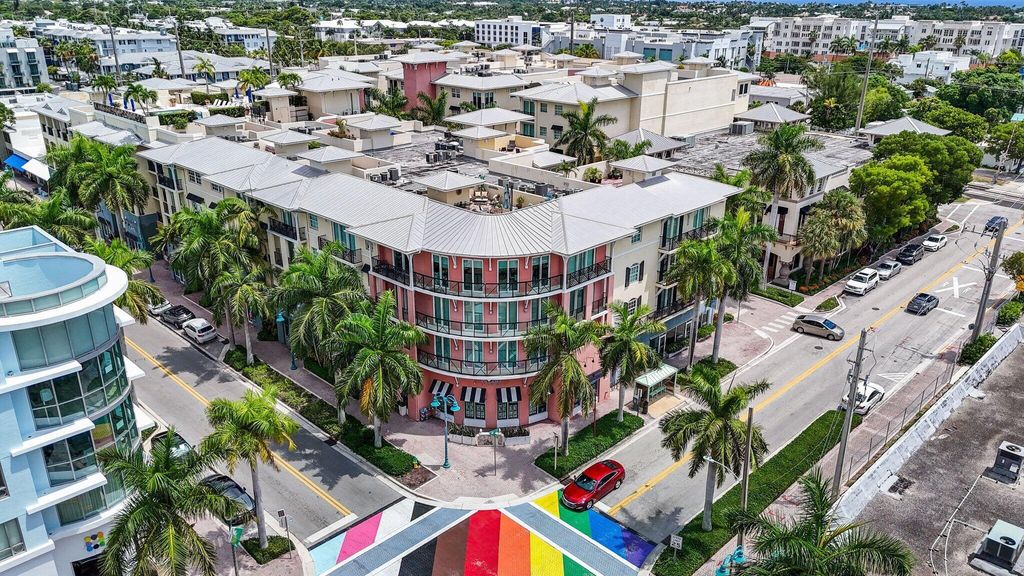 Photo of 225 NE 1st Street #204, Delray Beach, FL 33444 (MLS # R11057139)