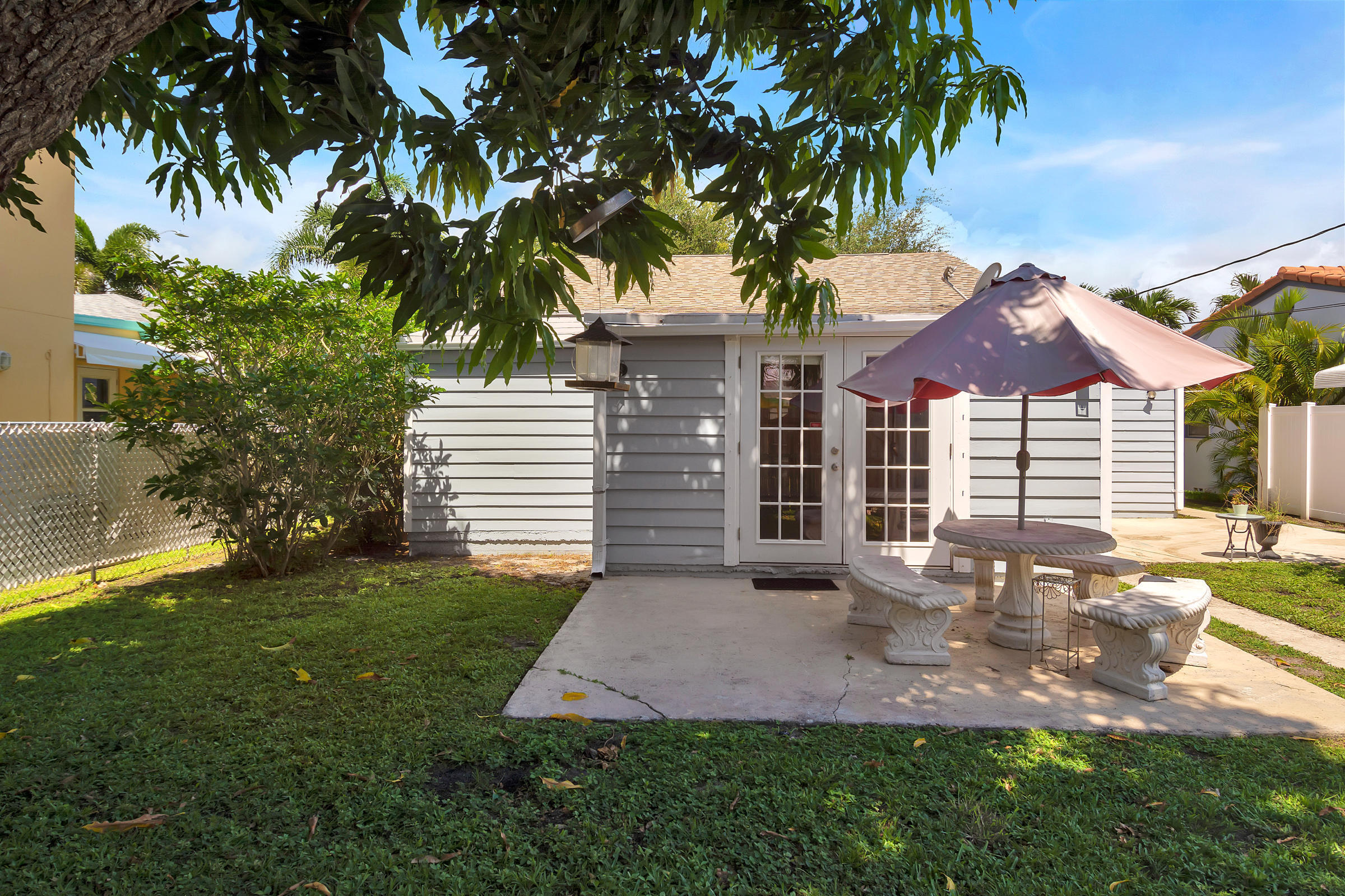 LAKE WORTH TOWN OF - Residential