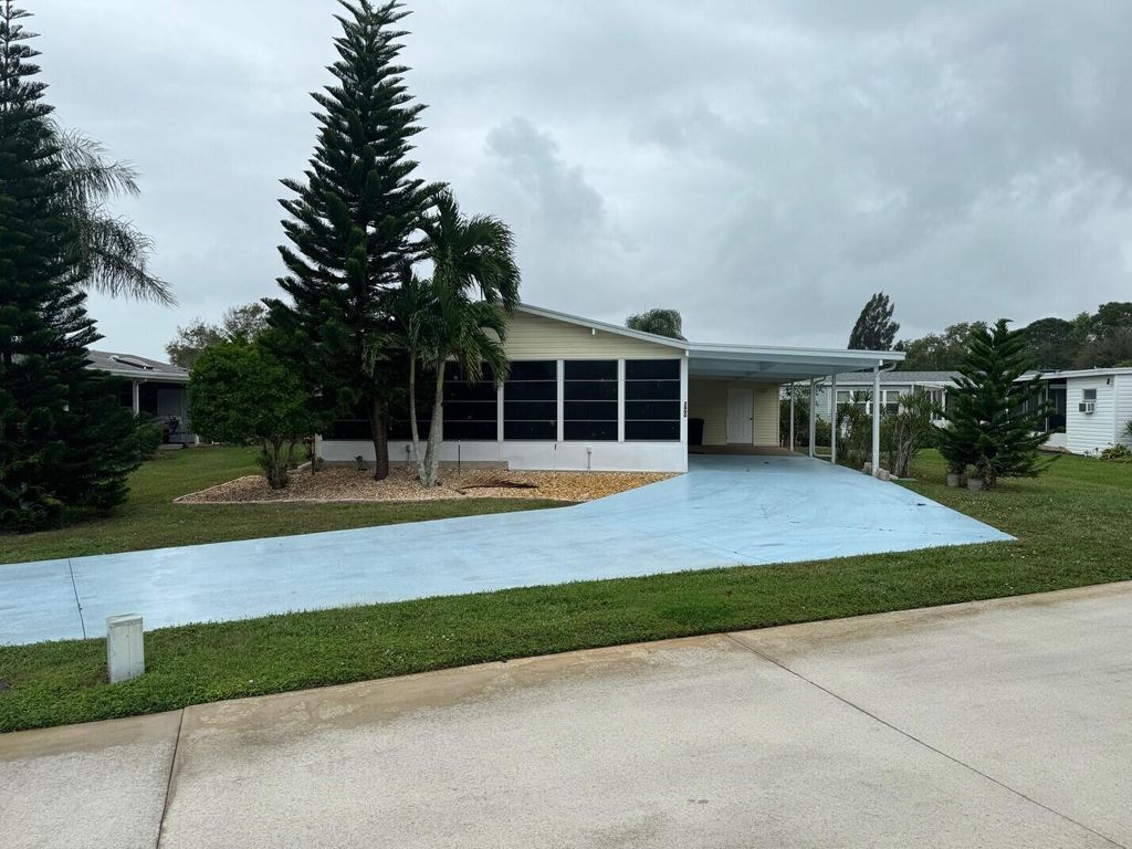 Photo of 2800 Hook Court, Port Saint Lucie, FL 34952 (MLS # R10936373)