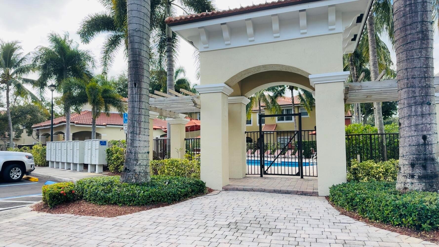 MERRICK PRESERVE CONDO - Residential