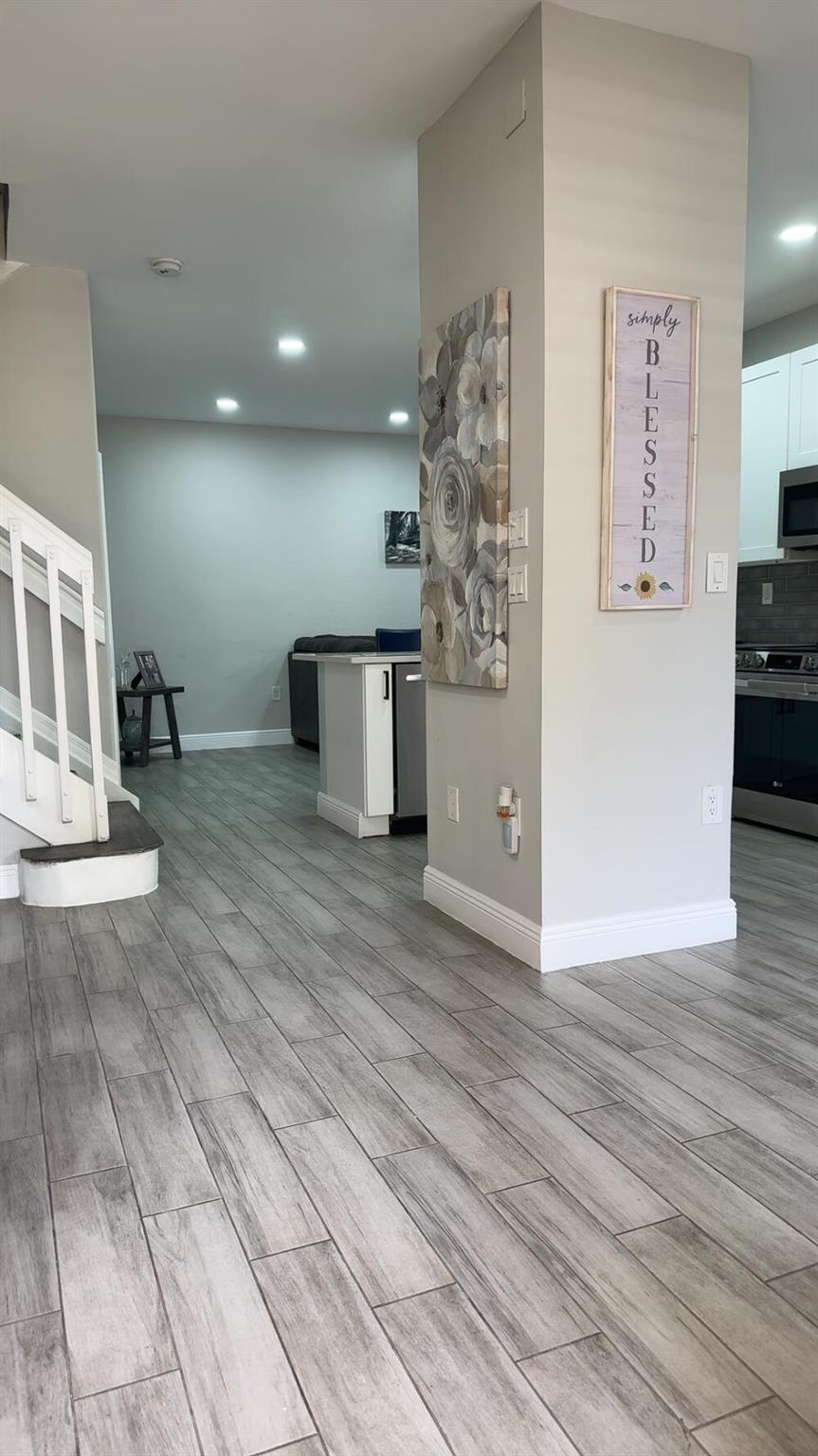 MERRICK PRESERVE CONDO - Residential