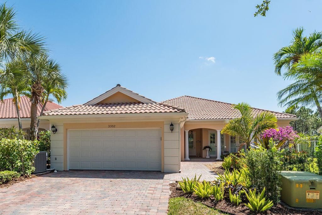Photo of 3352 SE Cascadia Way, Hobe Sound, FL 33455 (MLS # R11085331)