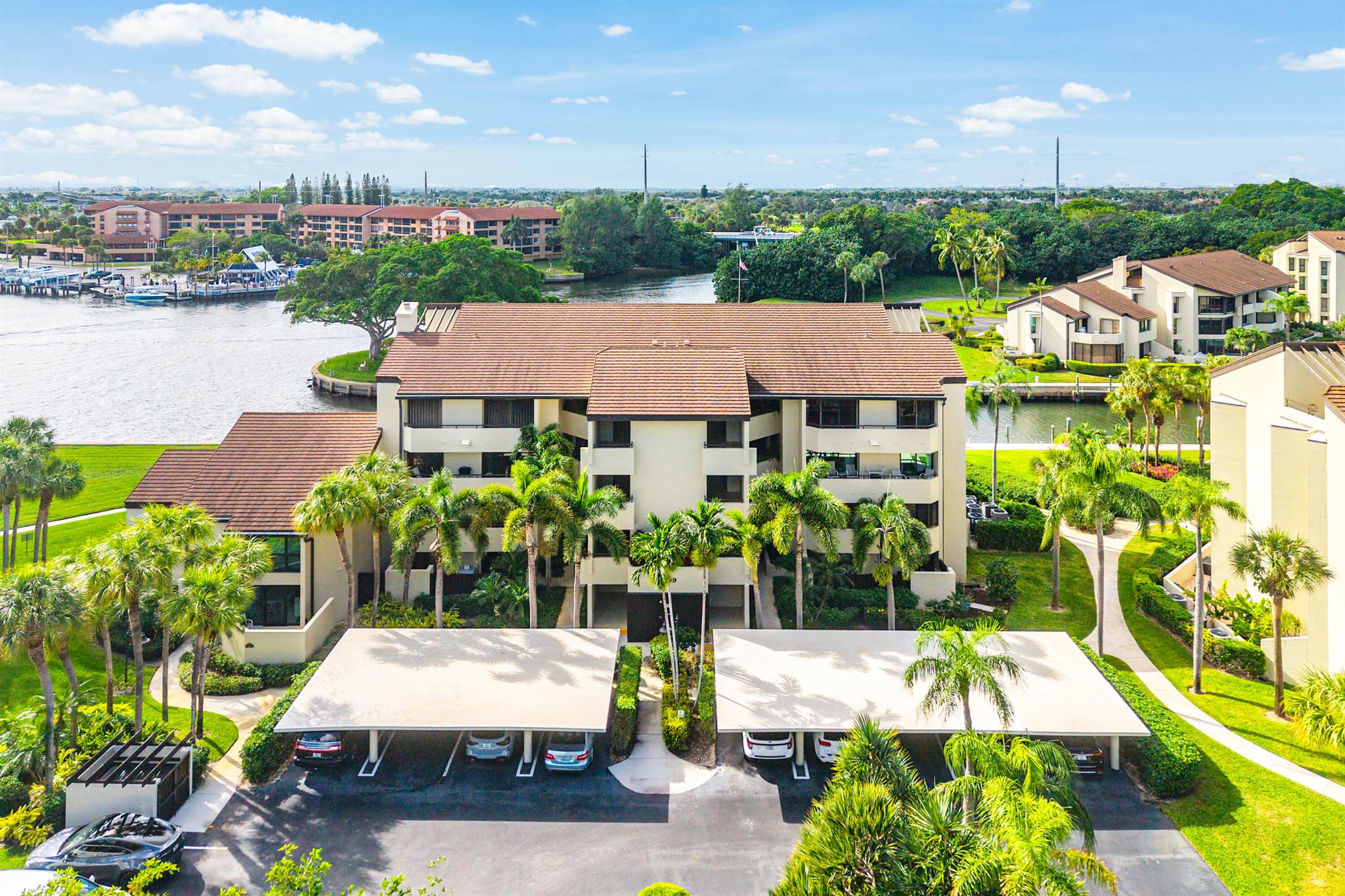 Harbor Village  Condo - O - Residential