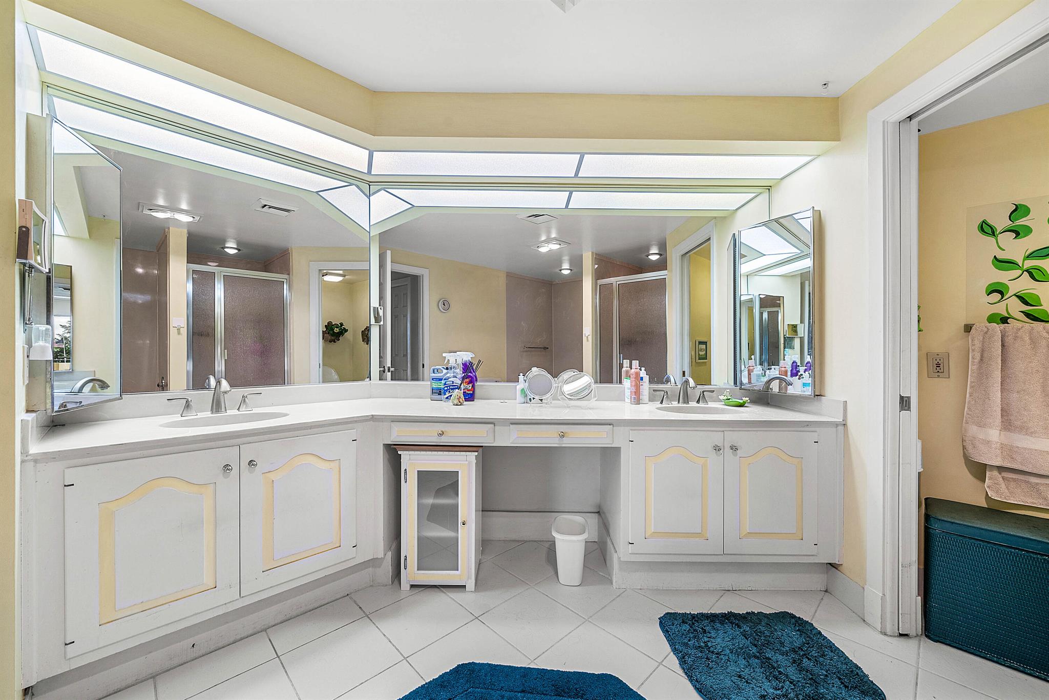 Harbor Village  Condo - O - Residential