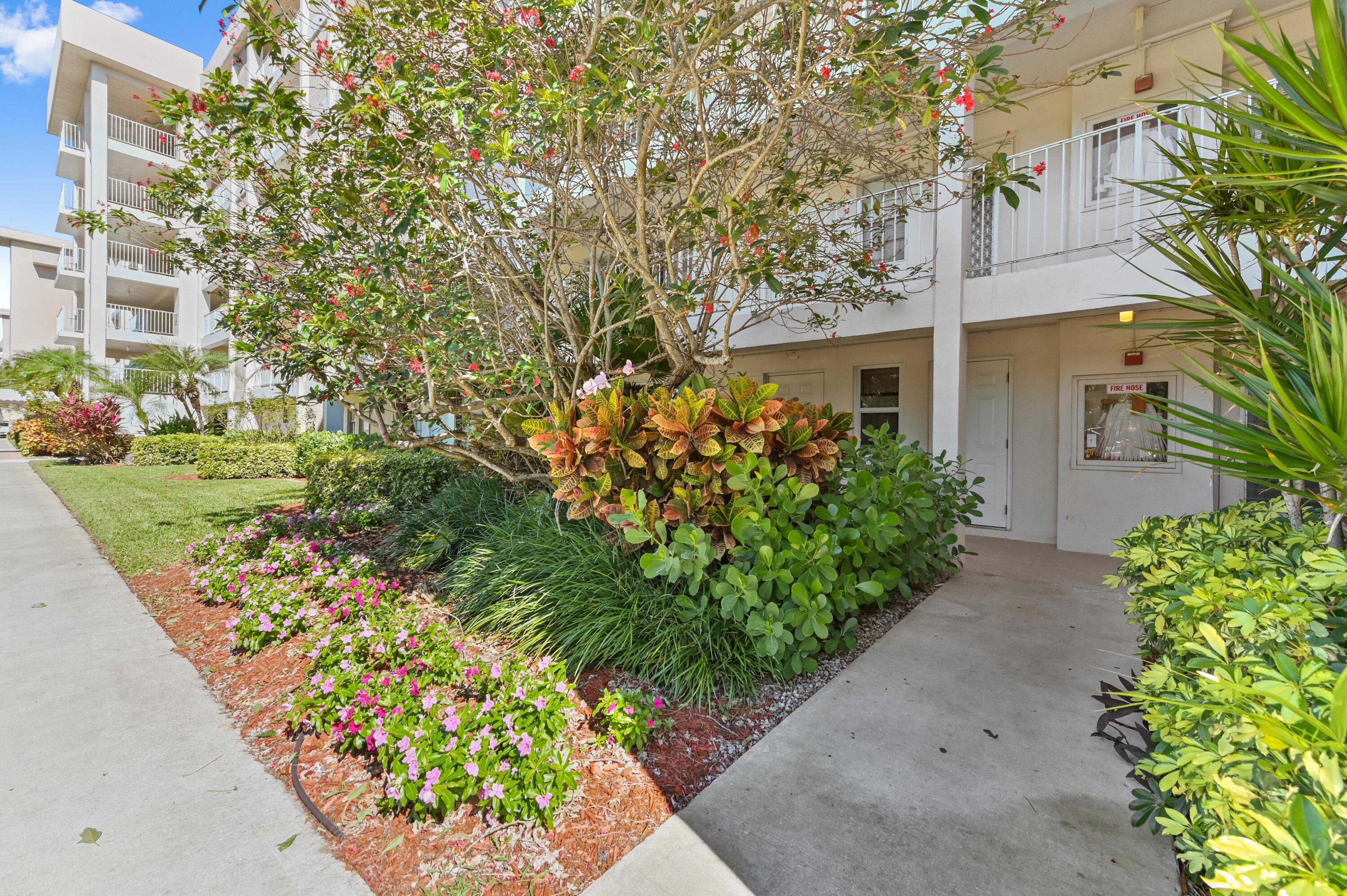 2851 S Palm Aire Drive 101