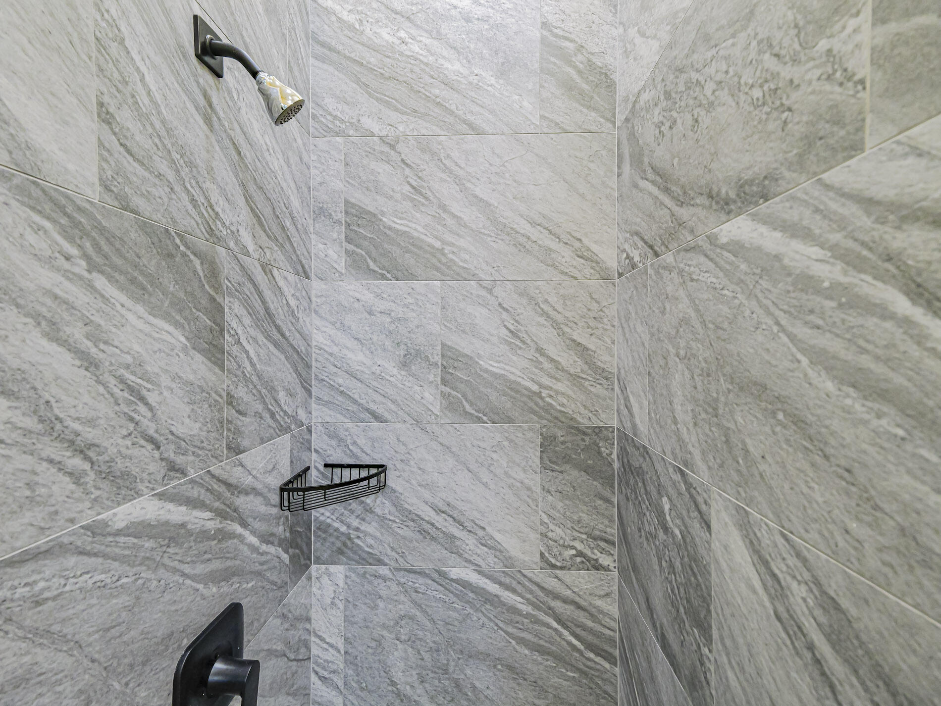 TOWNSITE PLAT OF ROSELAND - Residential Lease