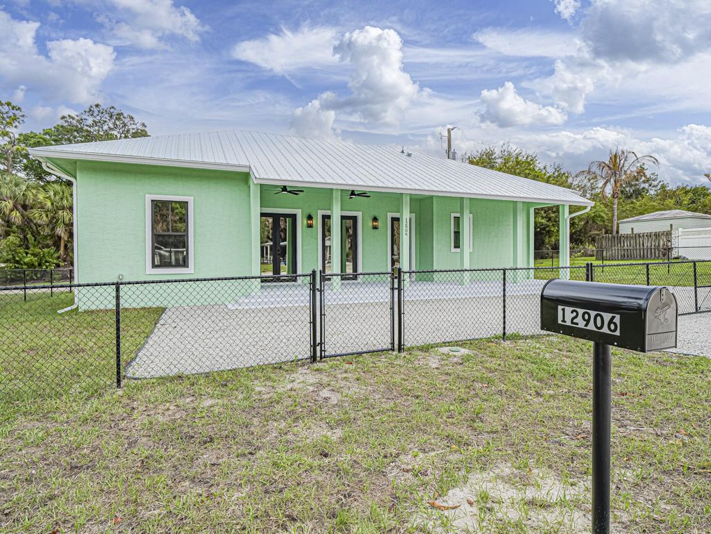 Photo of 12906 83rd Avenue, Sebastian, FL 32958 (MLS # B26005621)