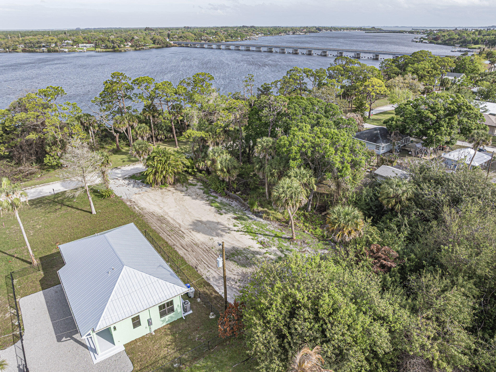 TOWNSITE PLAT OF ROSELAND - Residential Lease