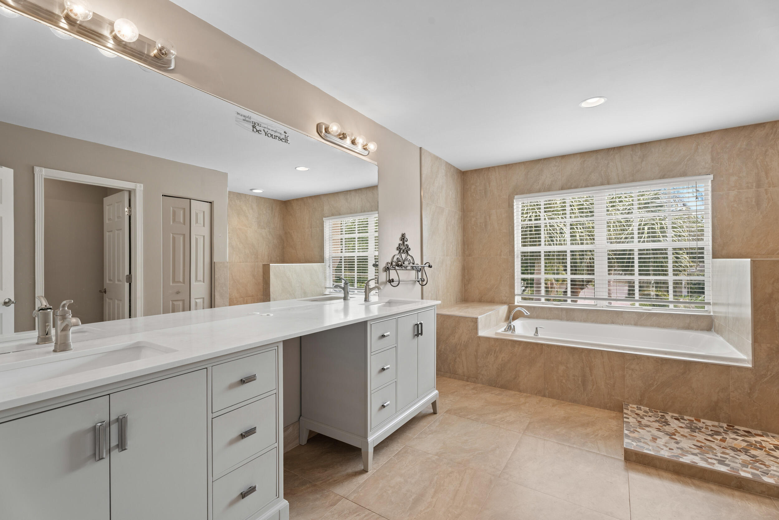 HAMMOCK CREEK - Residential