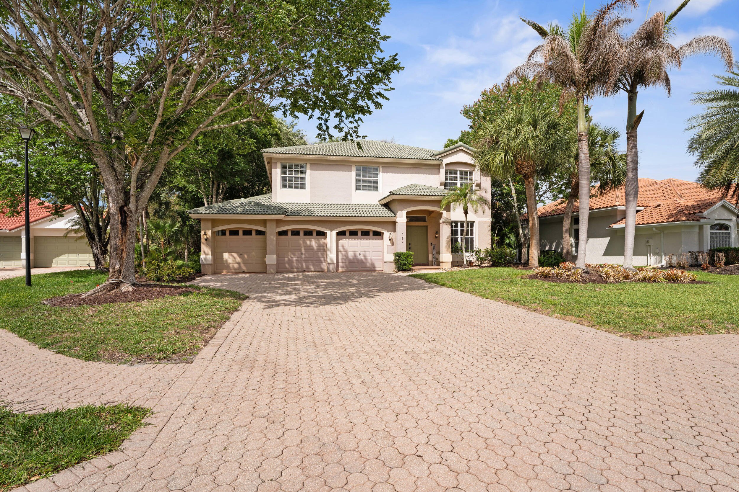 5020 SW Elk River Court