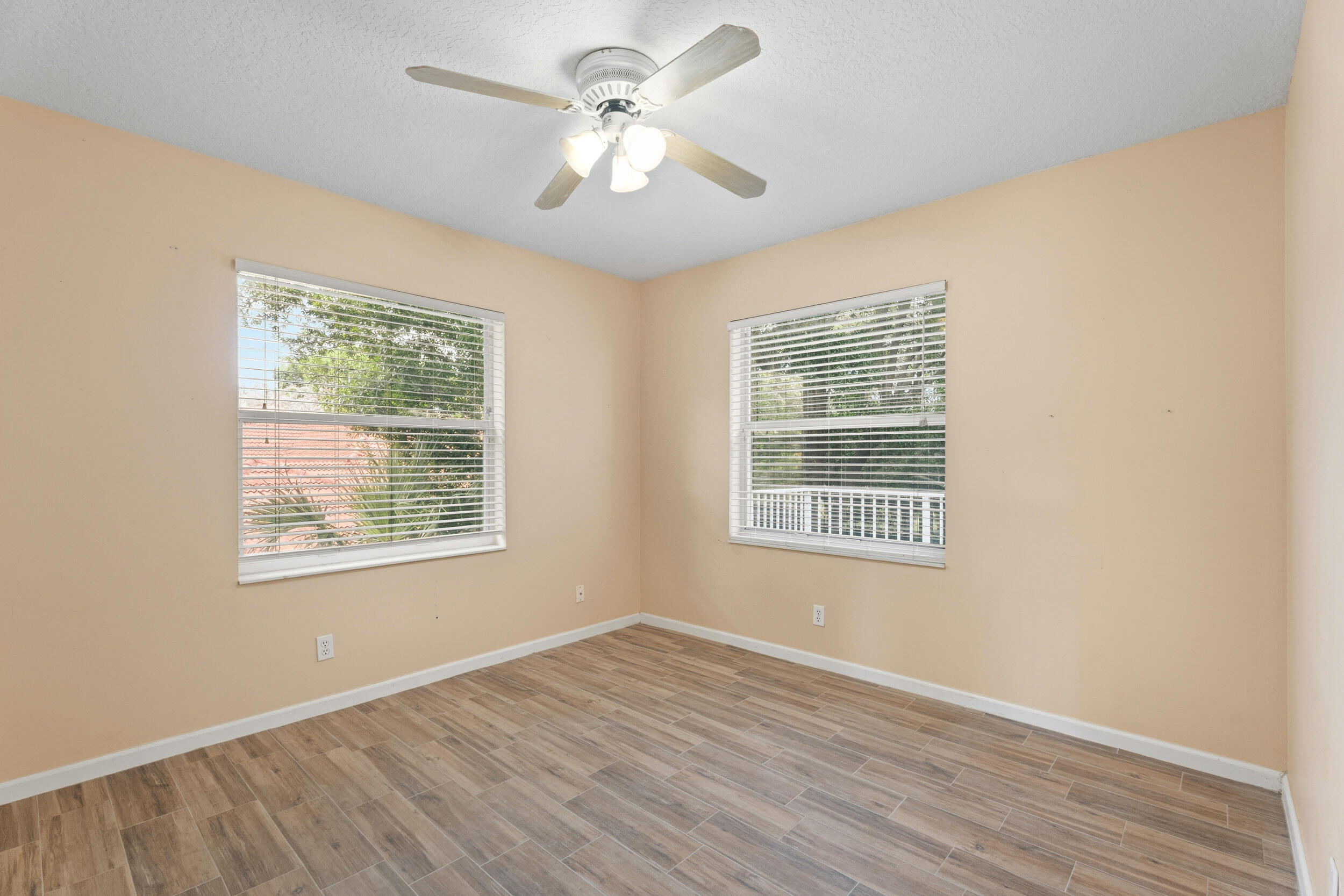 HAMMOCK CREEK - Residential