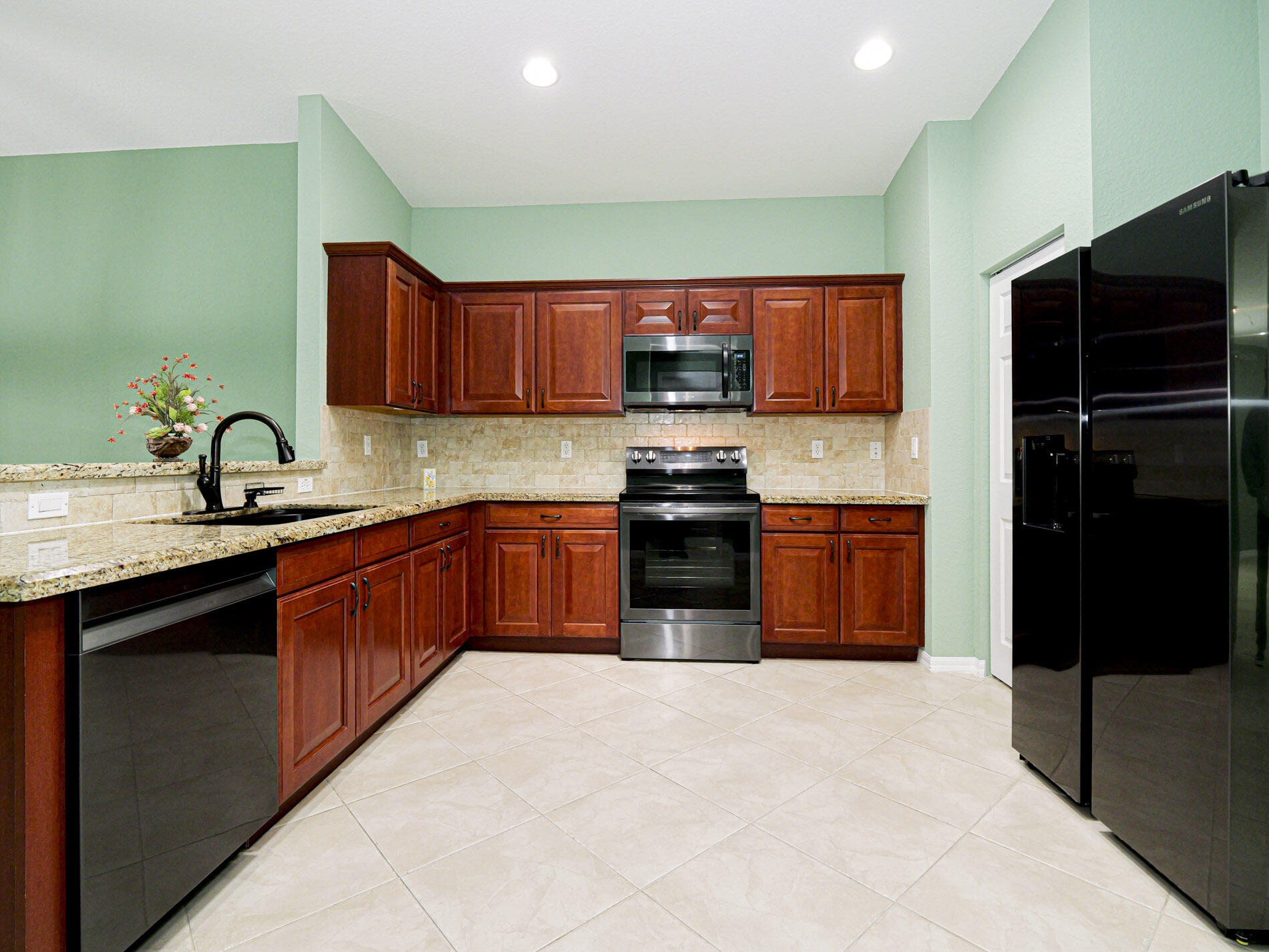 VEROLAGO PHASE 5 - Residential