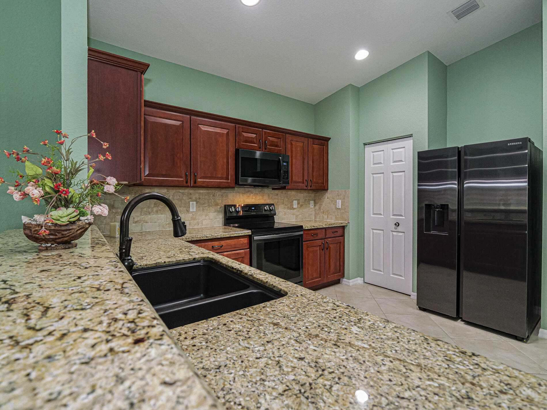 VEROLAGO PHASE 5 - Residential