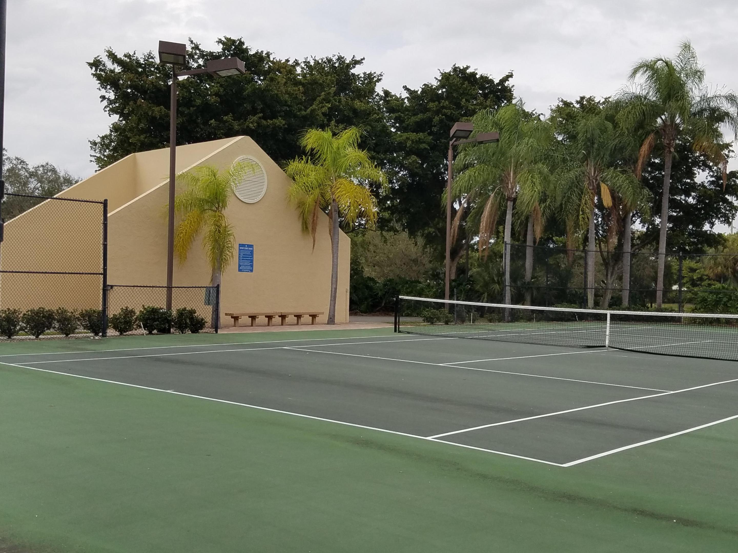 COCO PARC CONDO - Residential Lease