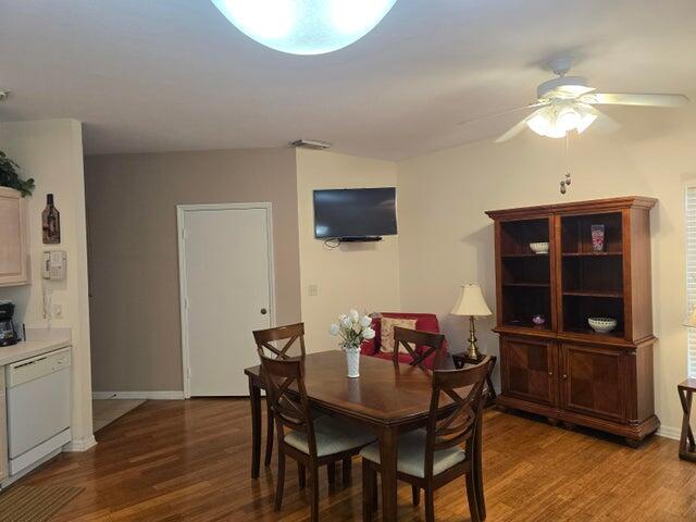 GOLF VILLAS II CONDOMINIU - Residential Lease